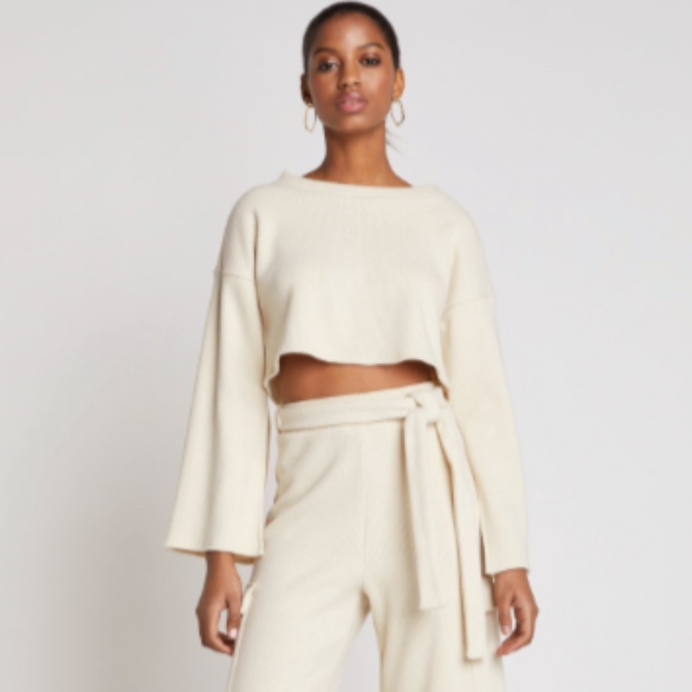 ELSA CROP SWEATER